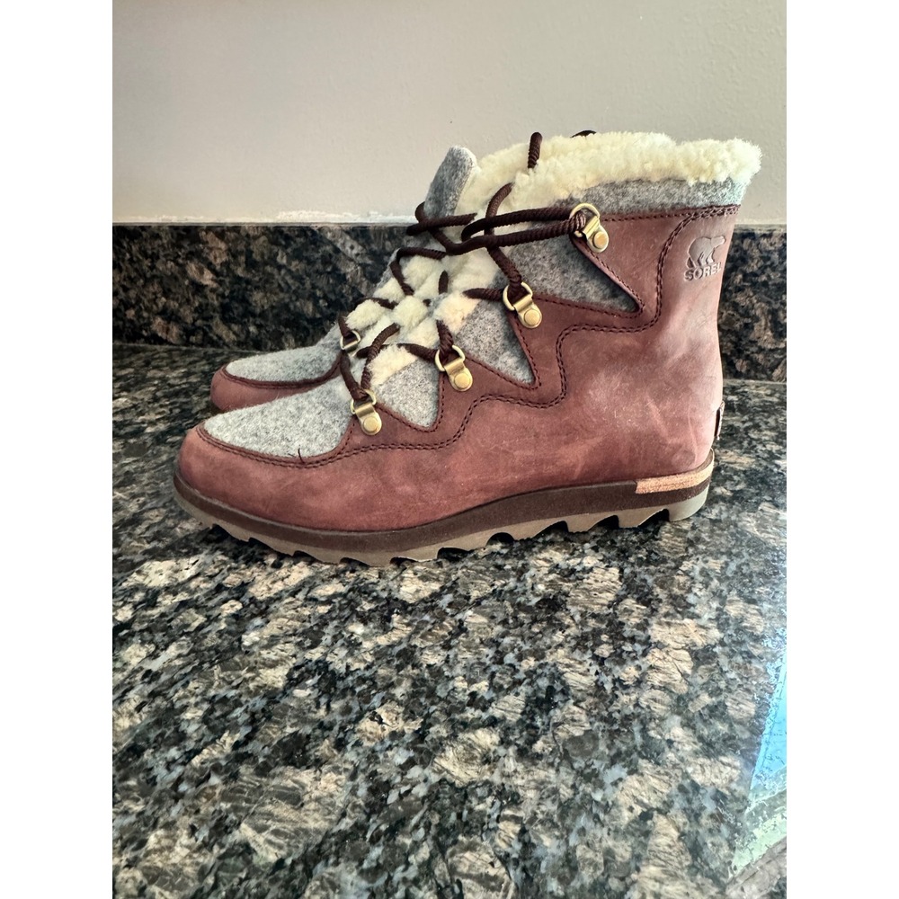 Sorel Explorer Joan Winter Boots Burgundy Leather Felt Faux Fur shoes Sz‎ 9.5